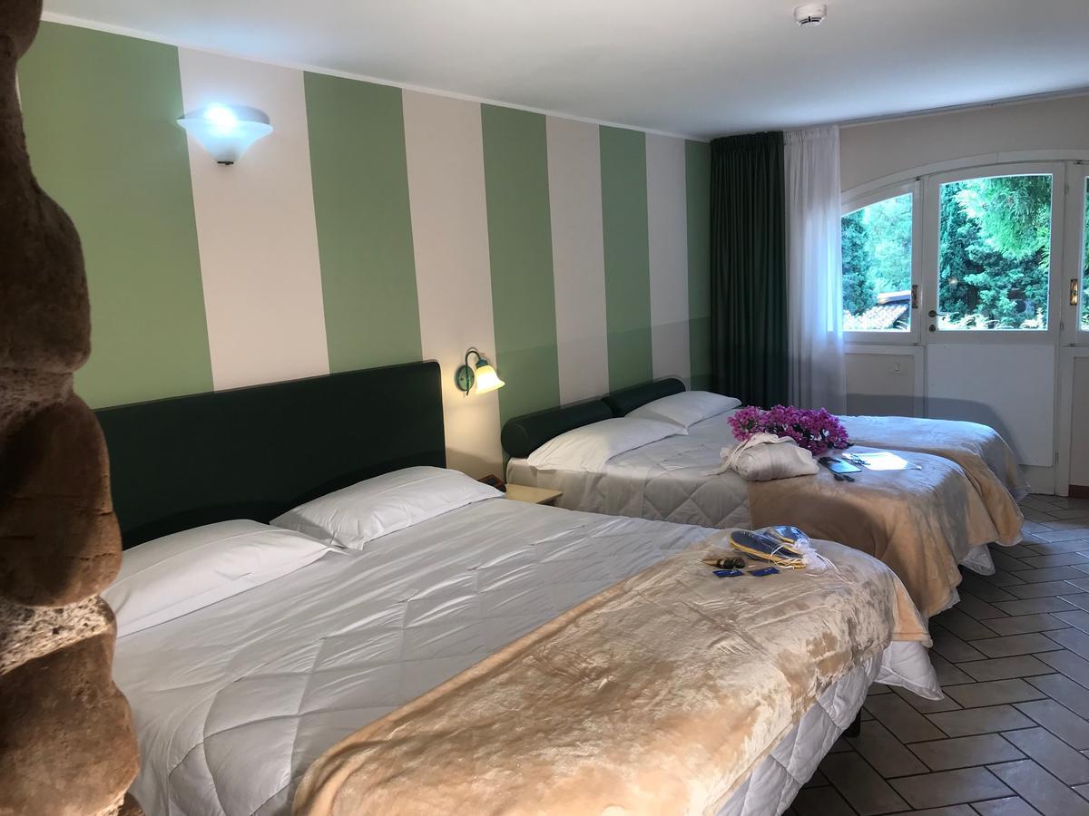 West Garda Hotel Padenghe sul Garda Exterior photo