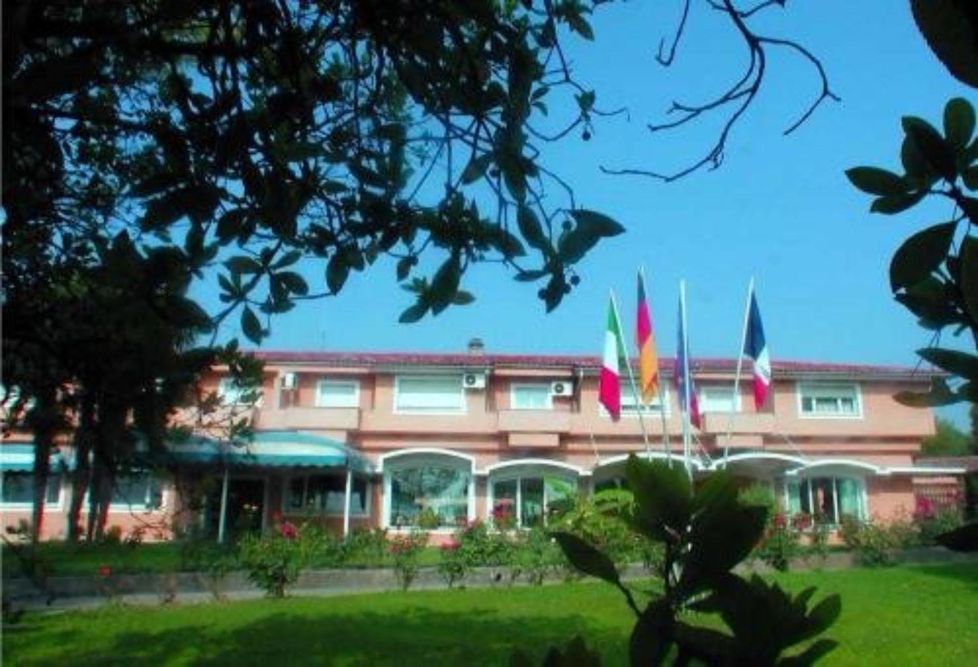 West Garda Hotel Padenghe sul Garda Exterior photo